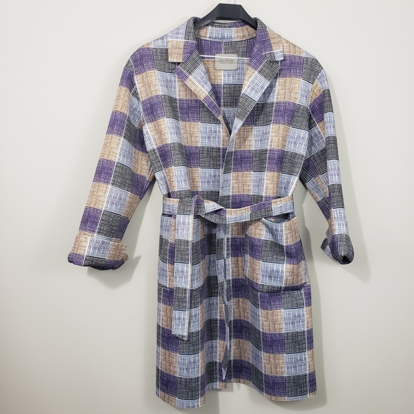 Anu Raina - Picture 2 of 11